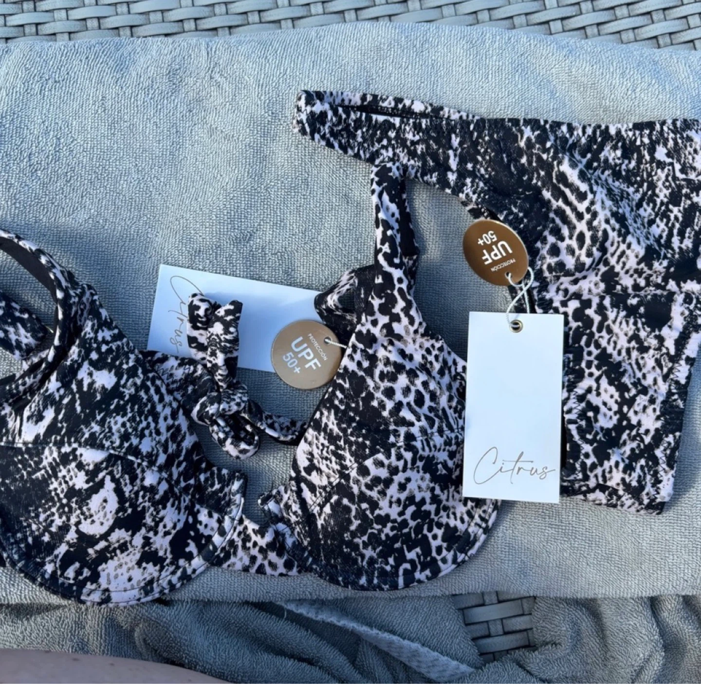 Citrus Black and White Floral Bikini with Adjustable Straps - photo 2