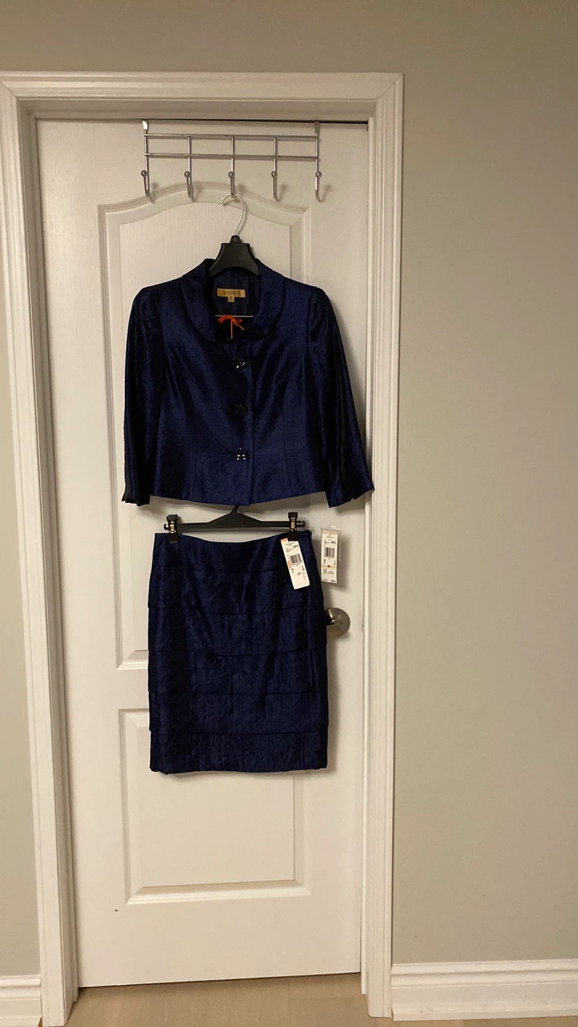 Kasper Navy Blue 2-Piece Skirt Suit -size 2P