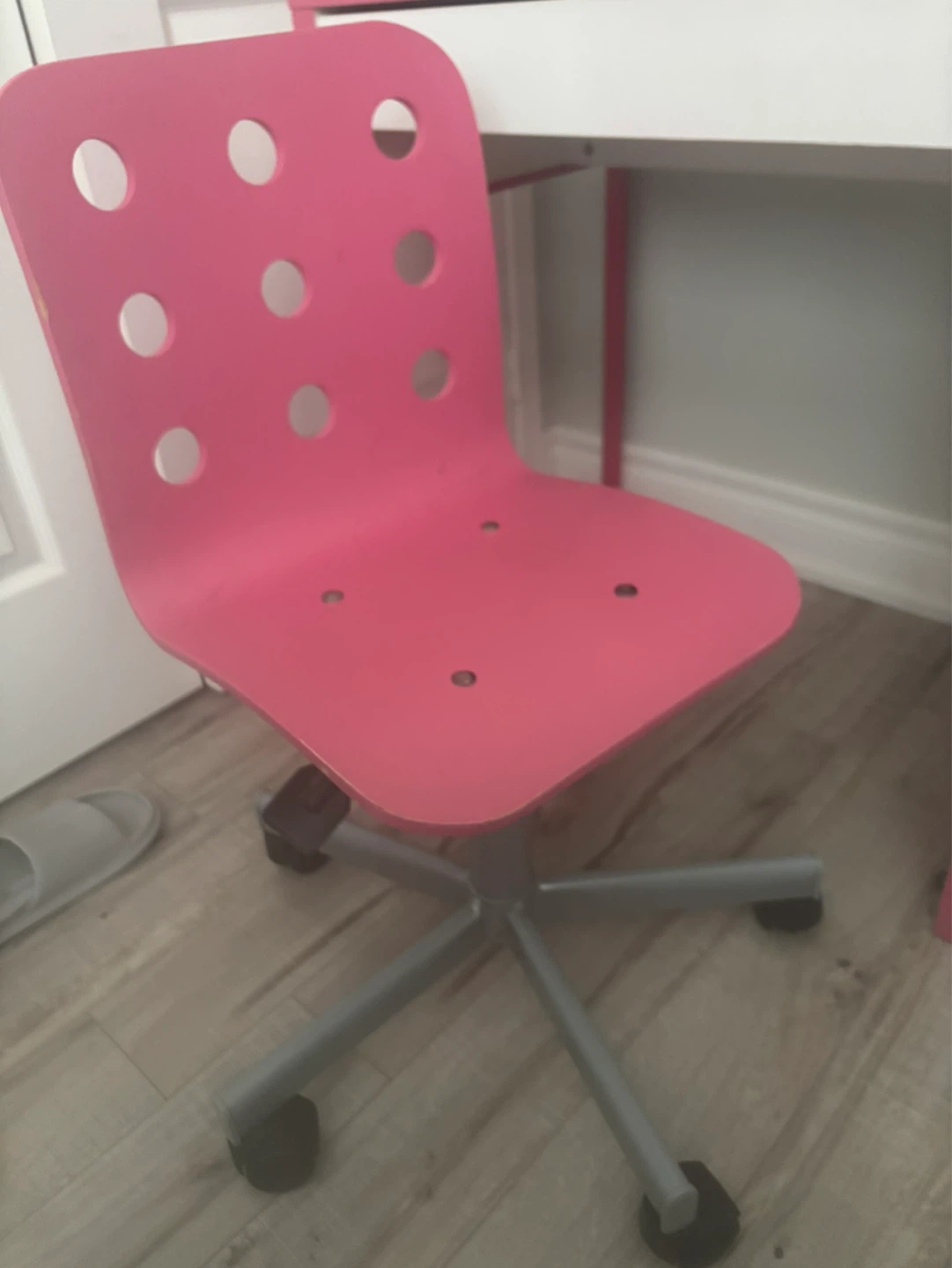 Ikea Pink Desk and Chair Set - photo 3