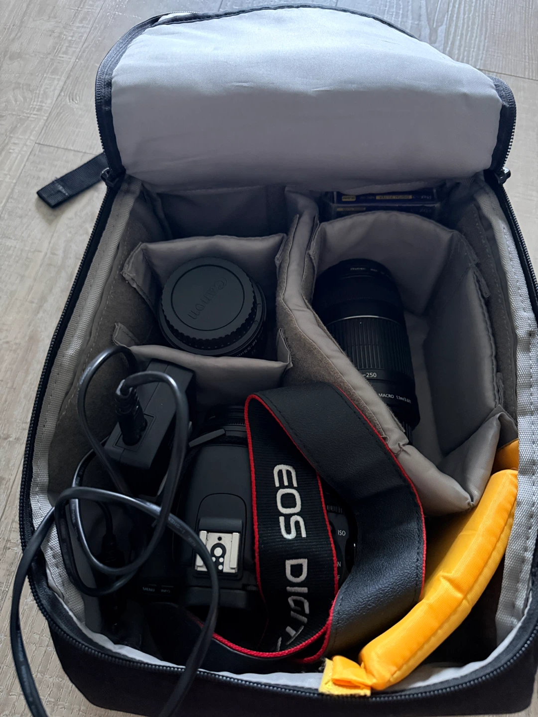 Canon EOS Digital Rebel DSLR Camera Kit with Bag - photo 4