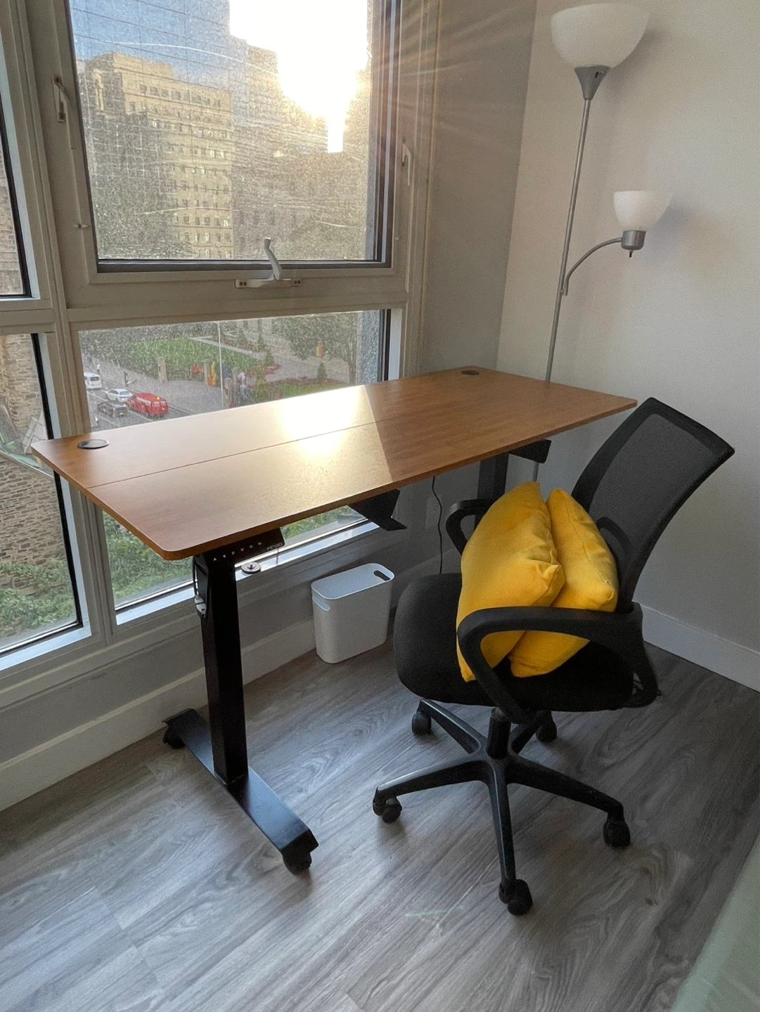 FEZiBO Electric Standing Desk – 140cm x 60cm - photo 2