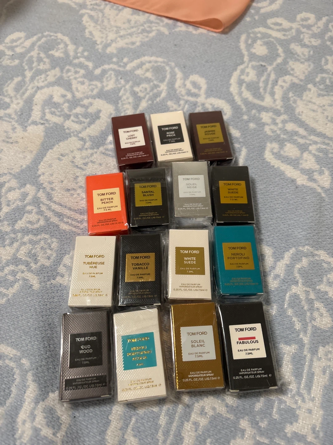 Lots of choices, Men and Women Perfumes from 7 ml to 120 - photo 2