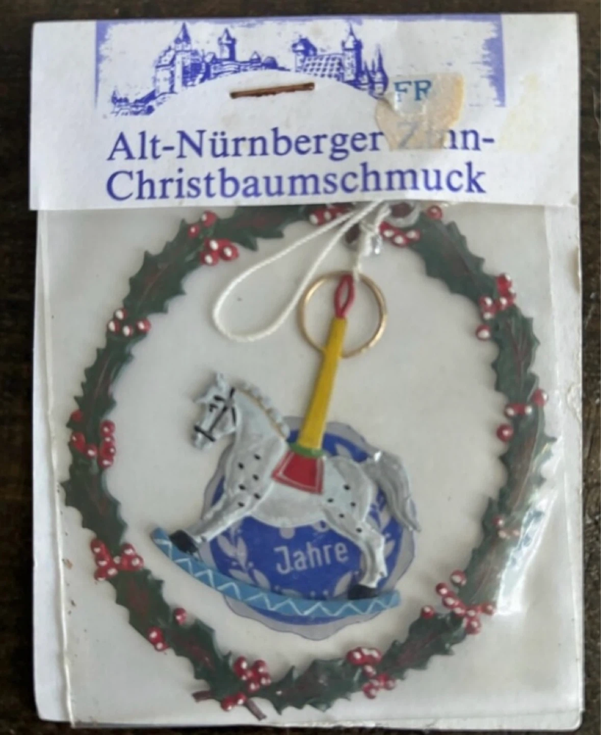 ⚽️ Vintage Zinnmodell Christmas Ornament