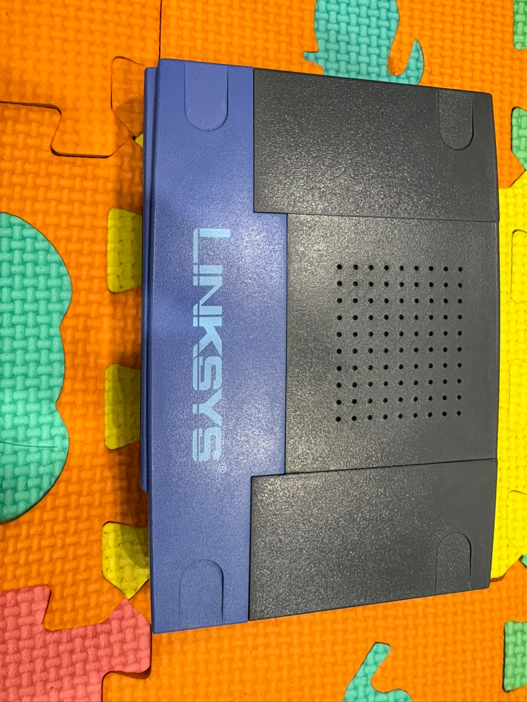 Linksys 8-Port 10/100 Workgroup Switch
