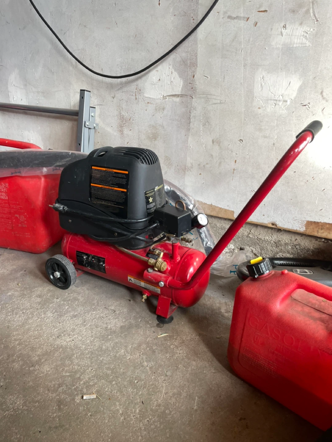 Air Compressor - photo 2