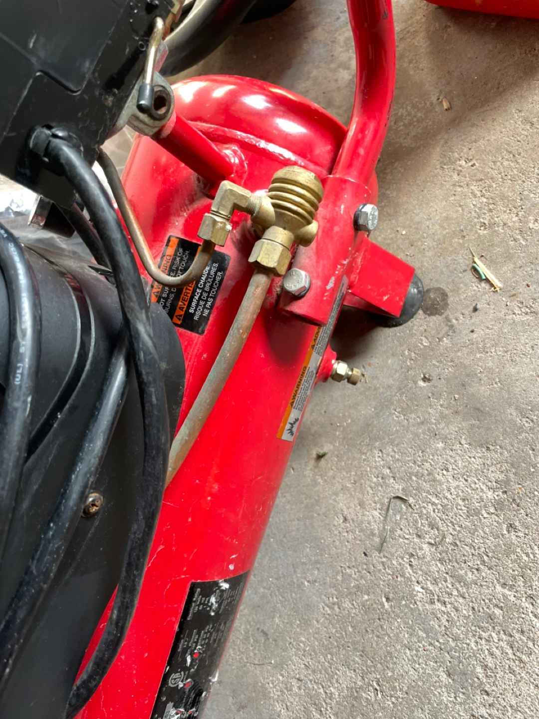 Air Compressor - photo 4