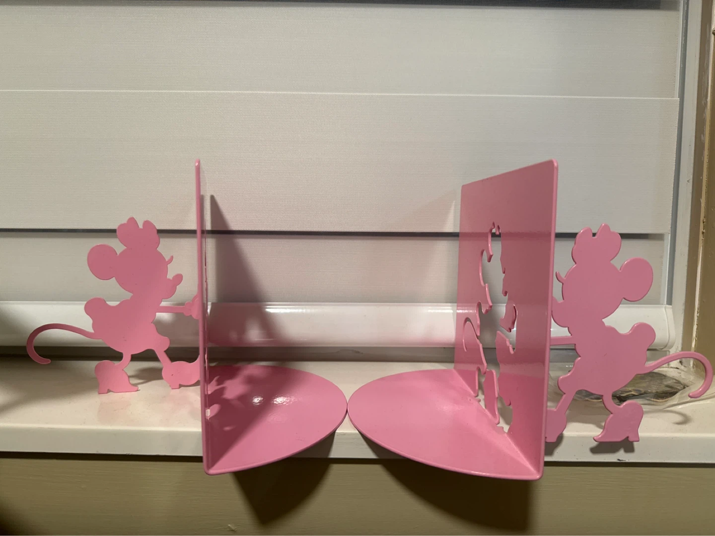 Pink Minnie Mouse Bookends