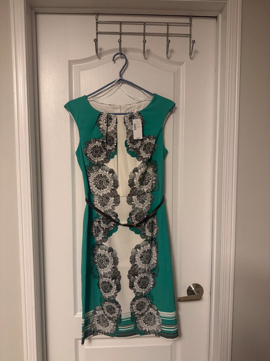 Cleo Green Floral Sleeveless Dress -size 4 - photo 2