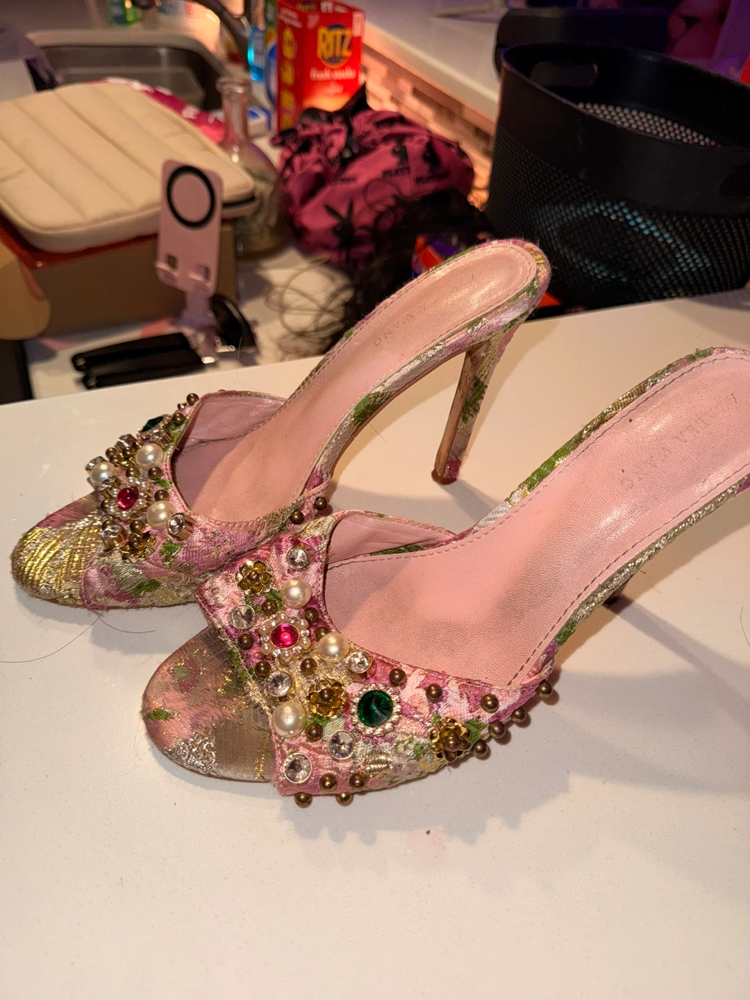 Vera Wang Embellished Floral Heels - photo 4