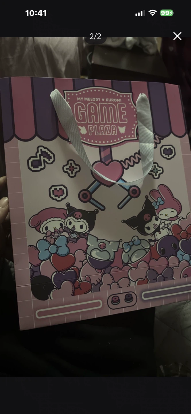 Kuromi & My Melody Make-Up Bag & Gift Bag - photo 2