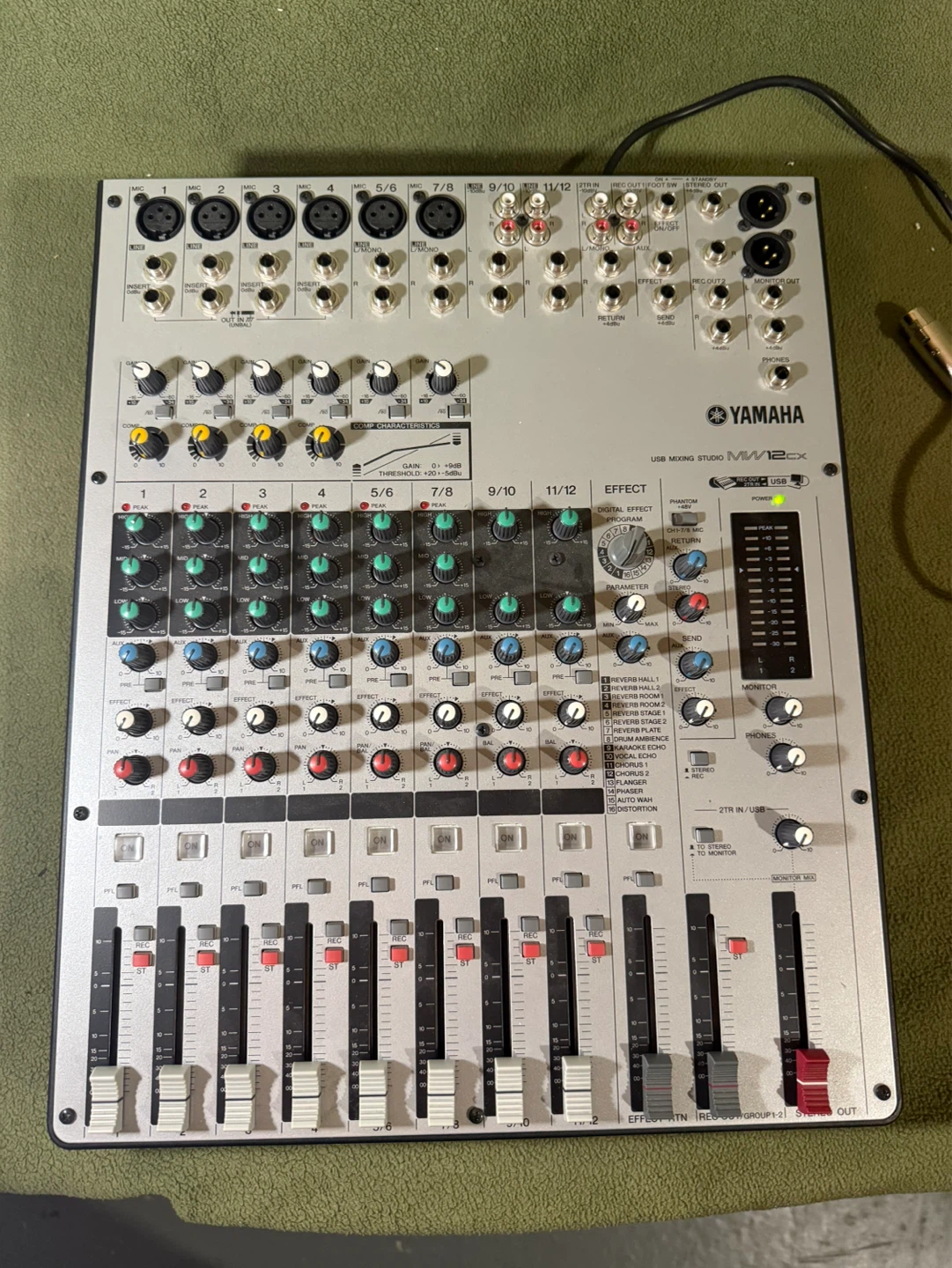 Yamaha MW12CX usb Mixer - photo 4