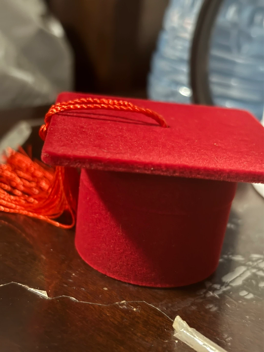 Red Graduation Cap Ring Box ⚽️ - photo 3