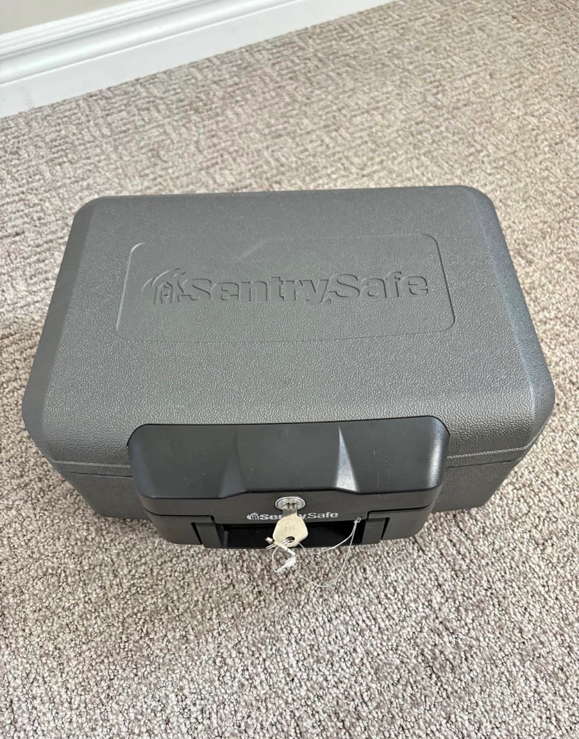 SentrySafe Security Chest with Key Lock - photo 2