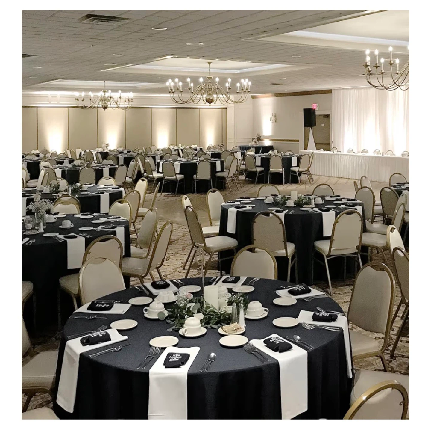10 Pack 120 Inch Round Black Polyester Tablecloths - photo 5