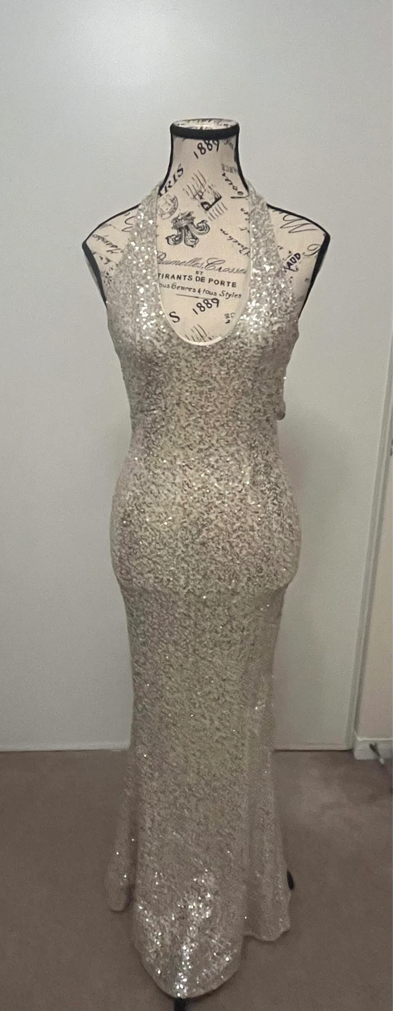 Sparkly Halter Neck prom/grad Dress