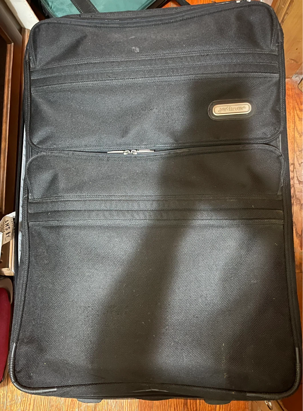 ⚽ Jetline Black Expandable Suitcase - photo 4
