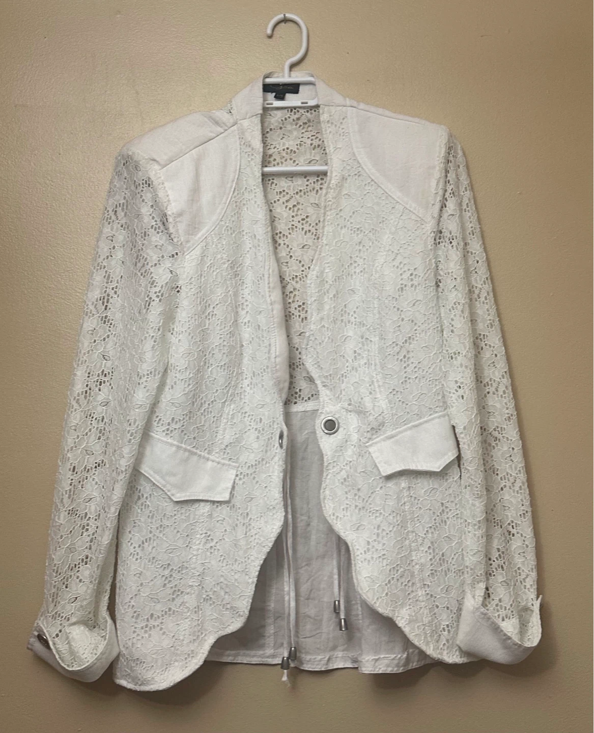 Women’s White Lace Blazer {Large}