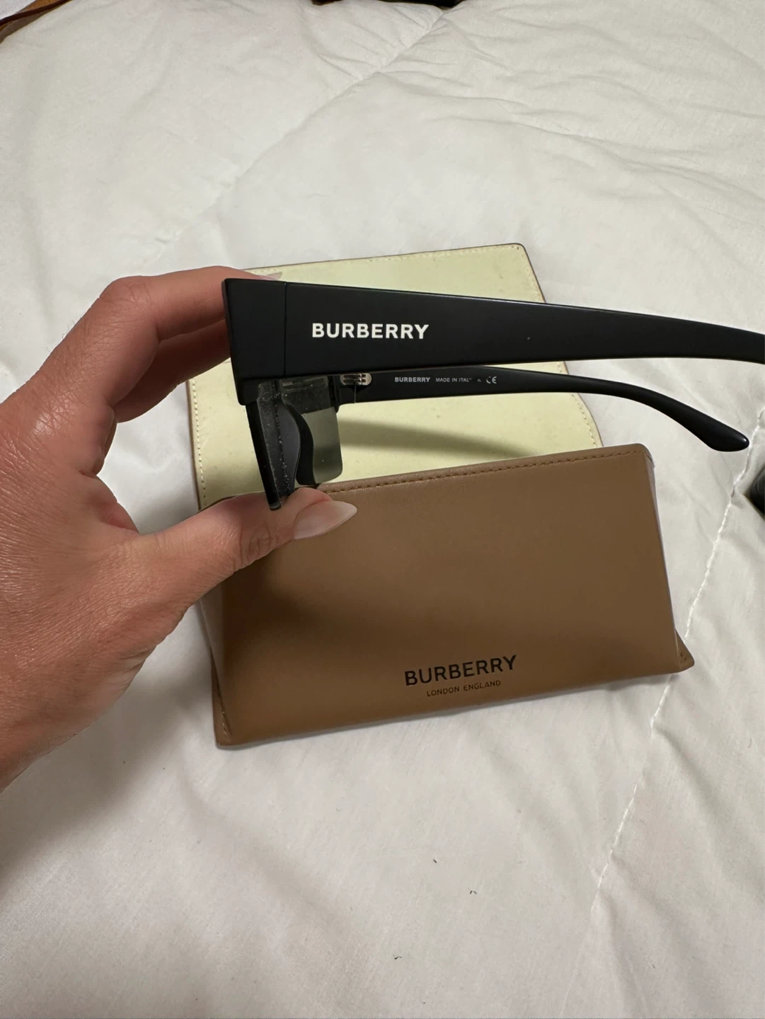 Burberry Black Sunglasses with Case - photo 4
