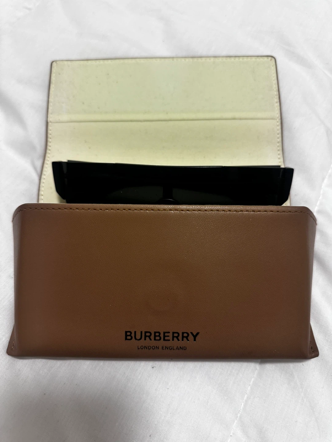 Burberry Black Sunglasses with Case - photo 3