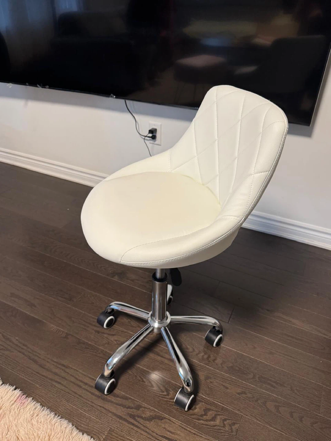 White Faux Leather Office Chair - photo 2