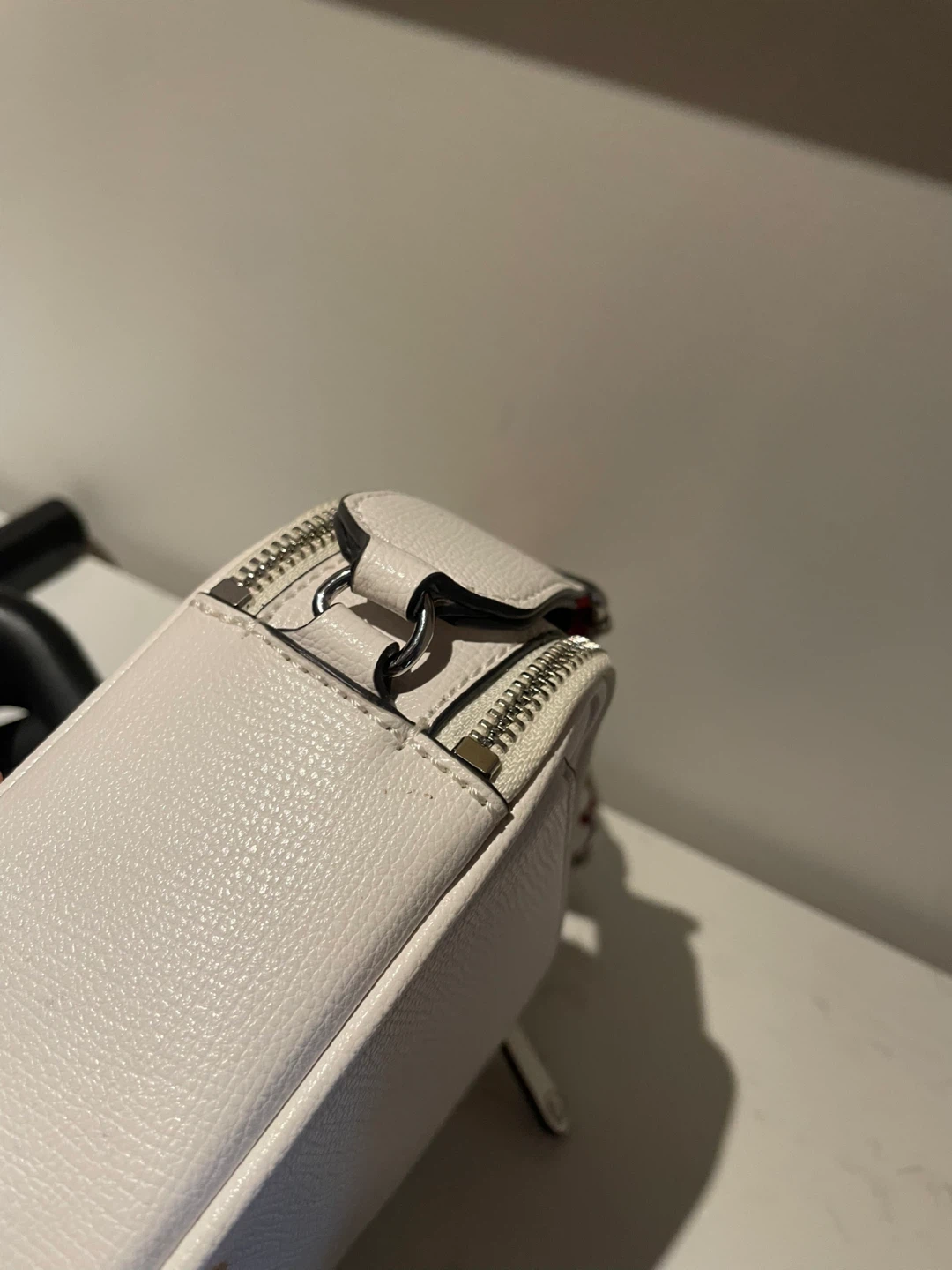 Karl Lagerfeld White Crossbody Bag pride strap - photo 2