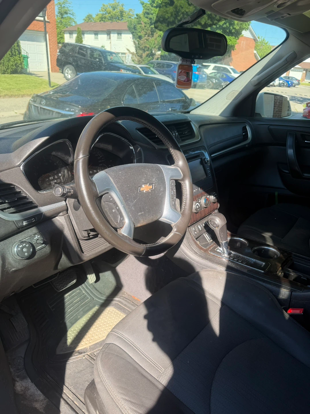 2015 Chevrolet Traverse - photo 2