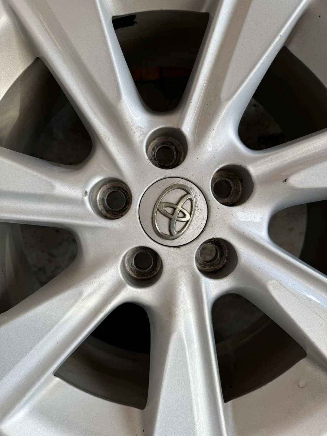 Toyota Alloy Wheels and Michelin Tires Set - photo 3