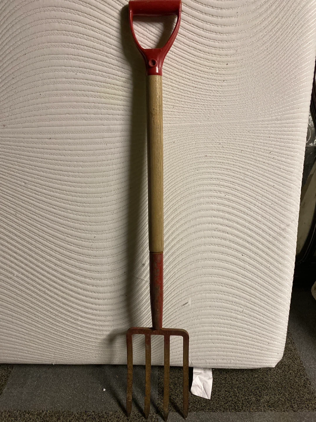 Pitchfork with Red Handle ⚽️