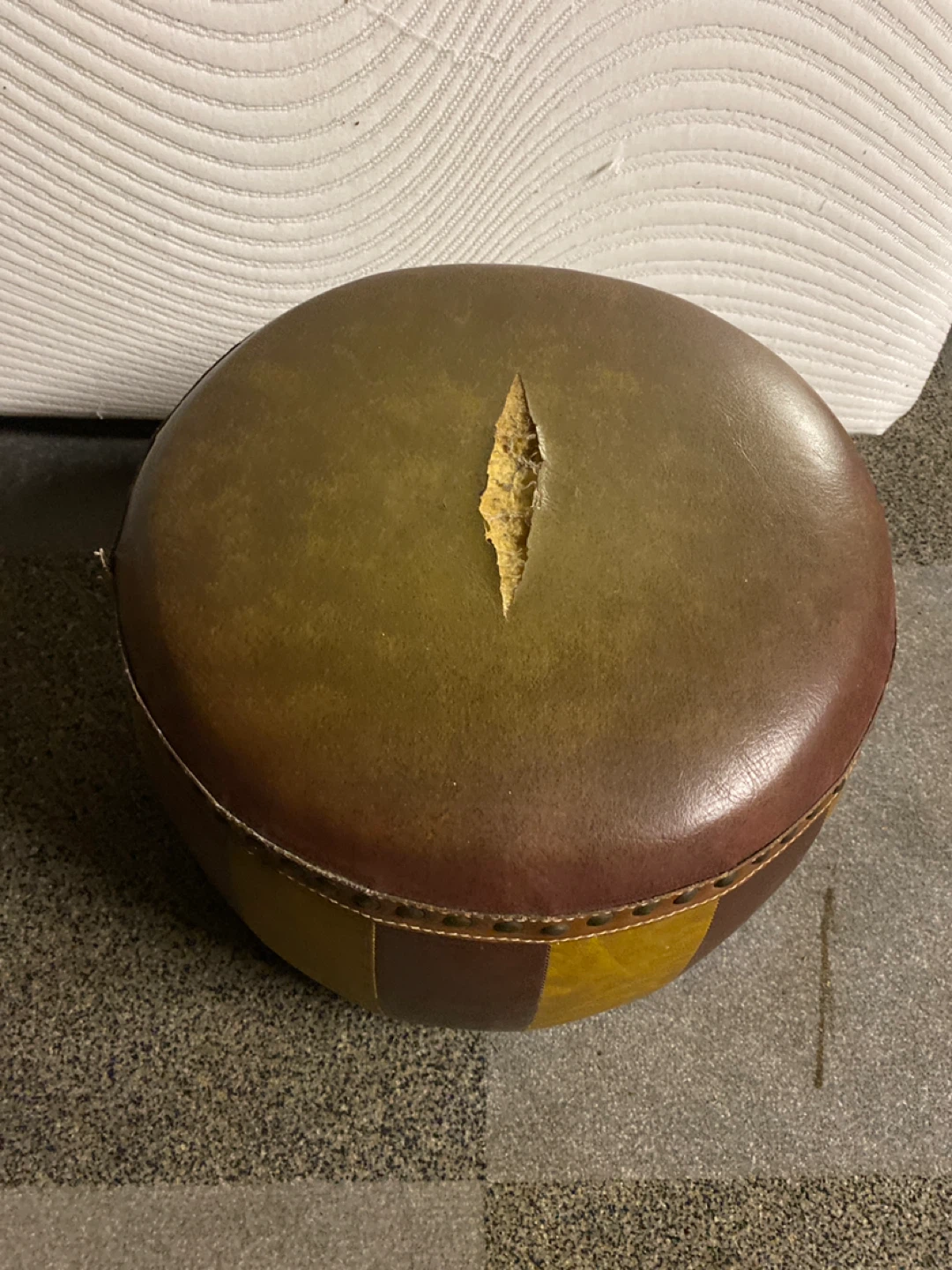Round Faux Leather Ottoman Footstool ⚽️ - photo 2