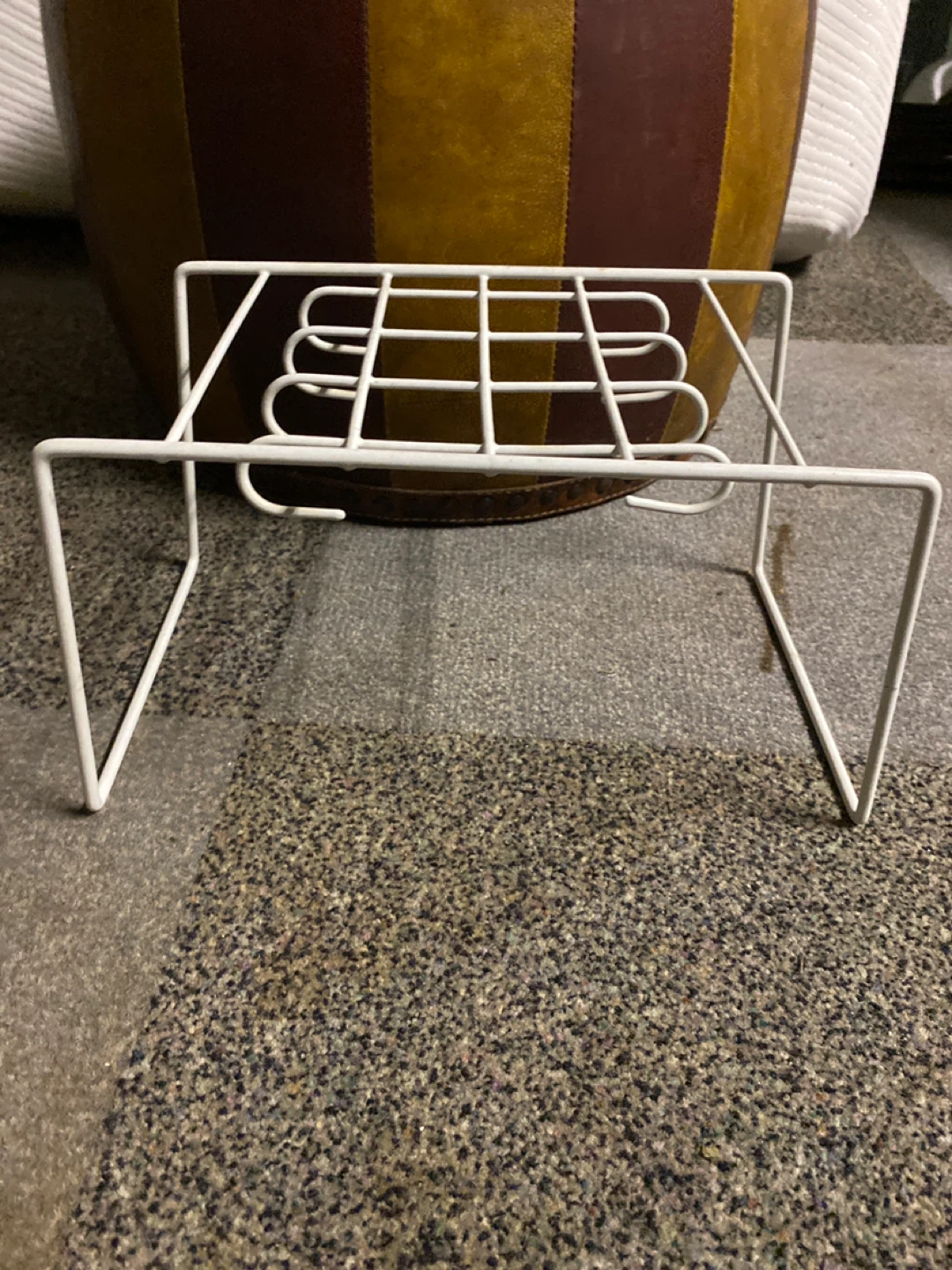 White Wire Rack Stand ⚽️