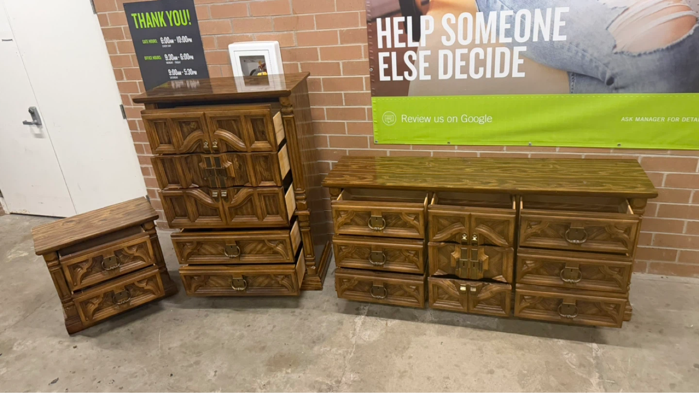 Vintage Wood Dresser Set - photo 2