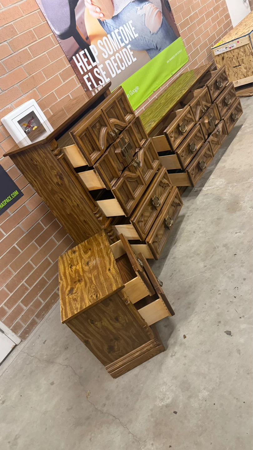 Vintage Wood Dresser Set - photo 5