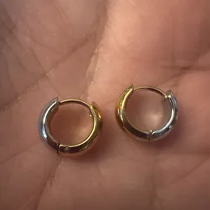 ⚽️ 18K Gold SS two tone Hoop Earrings