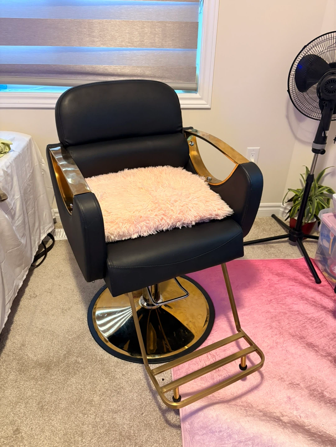 Black Hydraulic Styling Chair with Gold Accents - photo 3