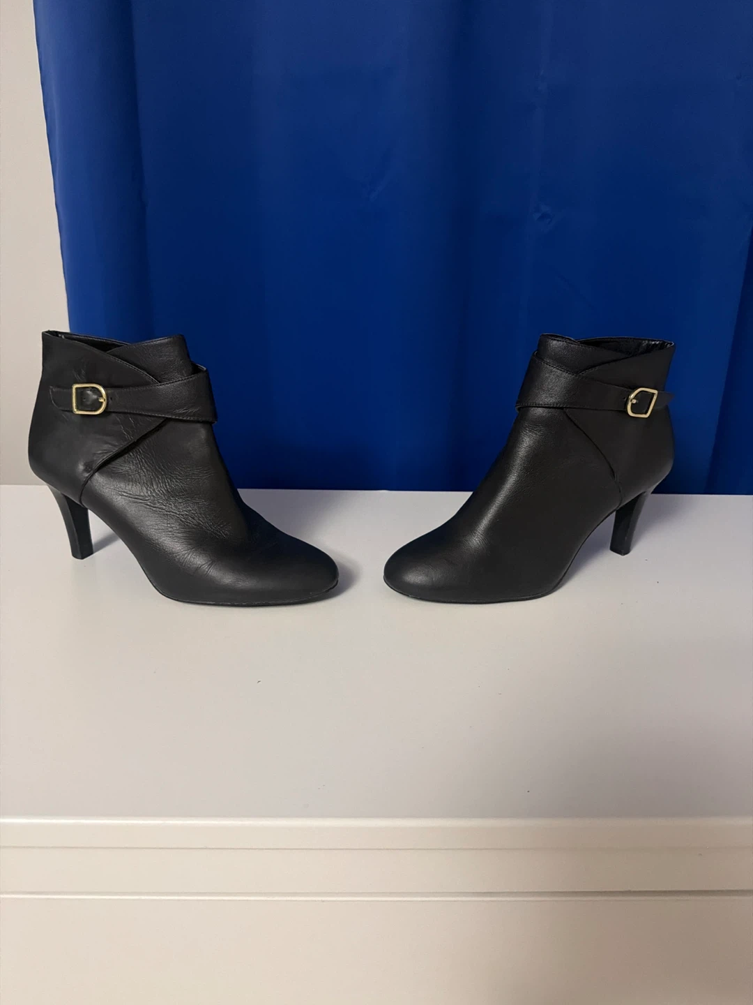 Banana Republic Black Leather Ankle Boots with Buckle - size 8M - photo 2