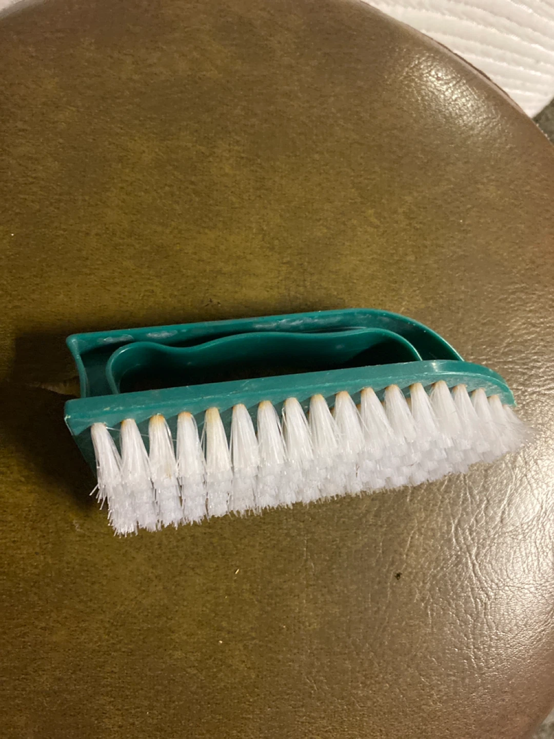 Green Scrub Brush with Handle ⚽️ - photo 2