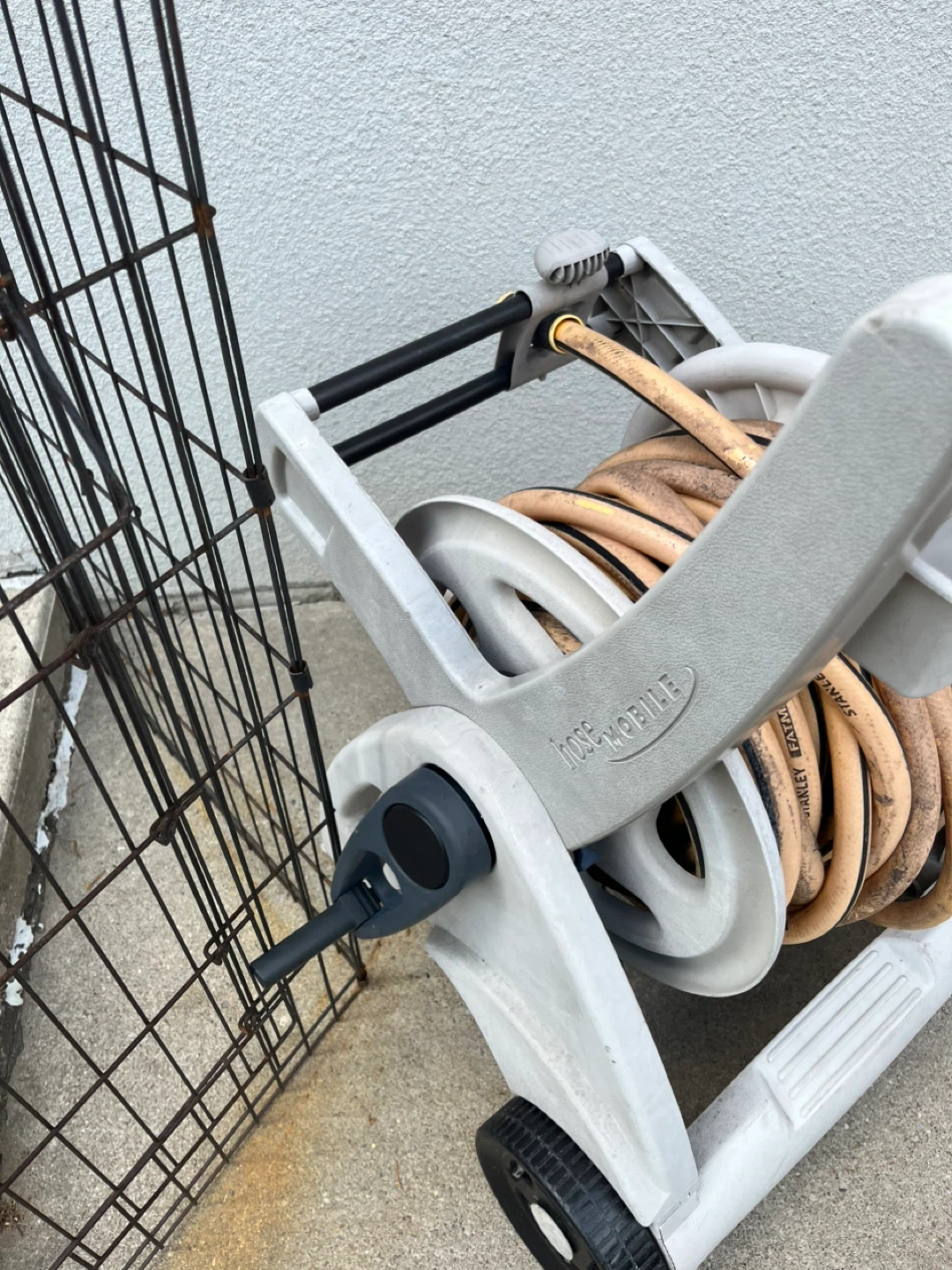 Hose Mobile Retractable Garden Hose Reel Cart - photo 3