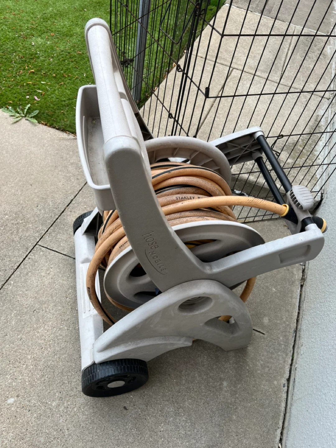 Hose Mobile Retractable Garden Hose Reel Cart - photo 2