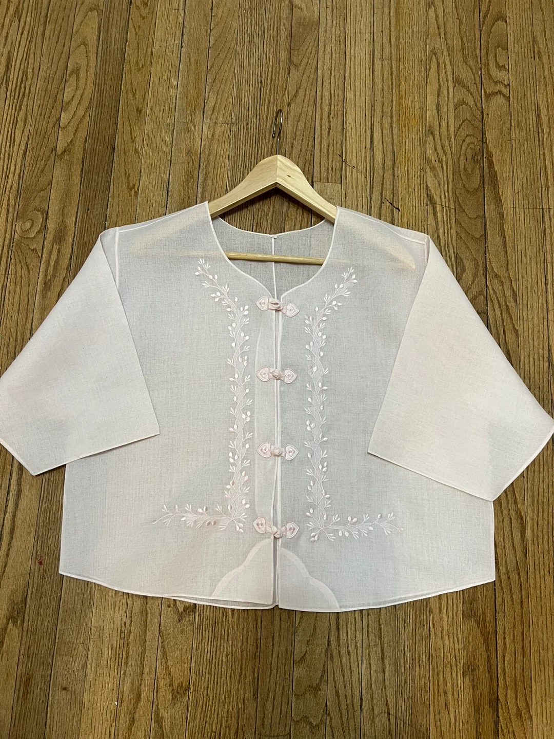 ⚽ Light Pink Embroidered Mandarin Collar Blouse - photo 2