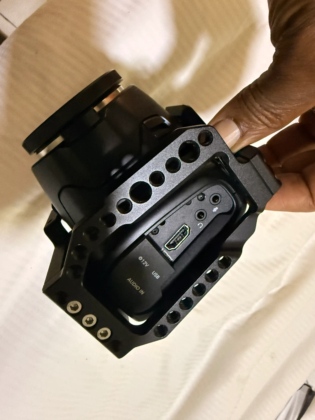 Blackmagic Design Pocket Cinema Camera 6K with Cage - photo 4