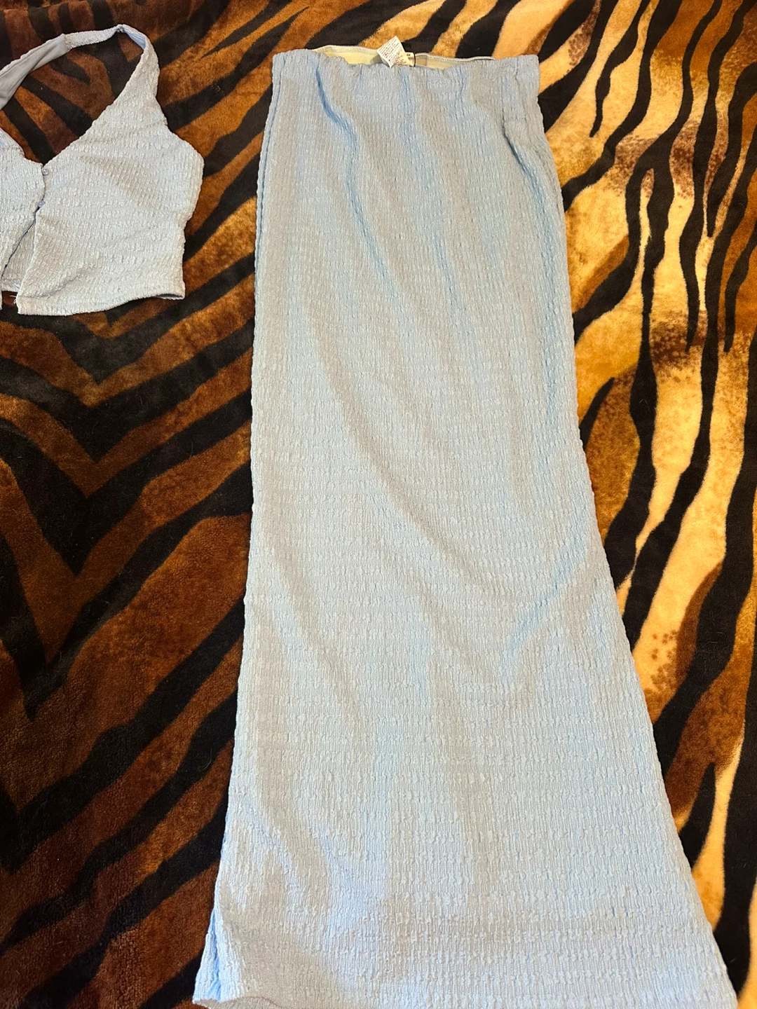 Light Blue Textured Halter Top and Maxi Skirt Set - photo 2