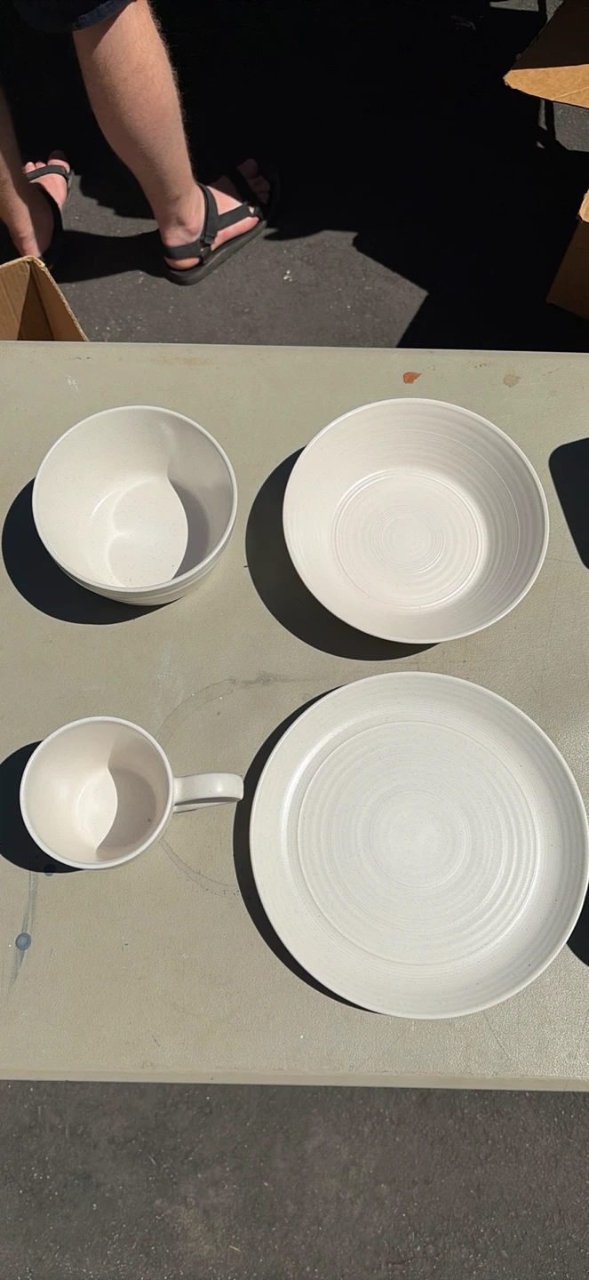 2 bee and willow Dinnerware Sets