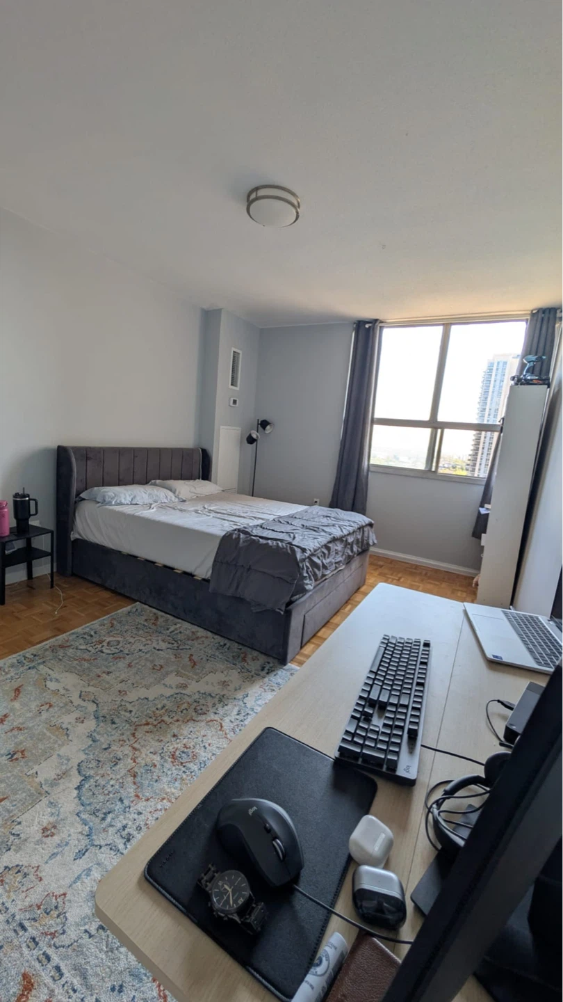 Pvt Room Available for Rent - 25 Mabelle Avenue - photo 2