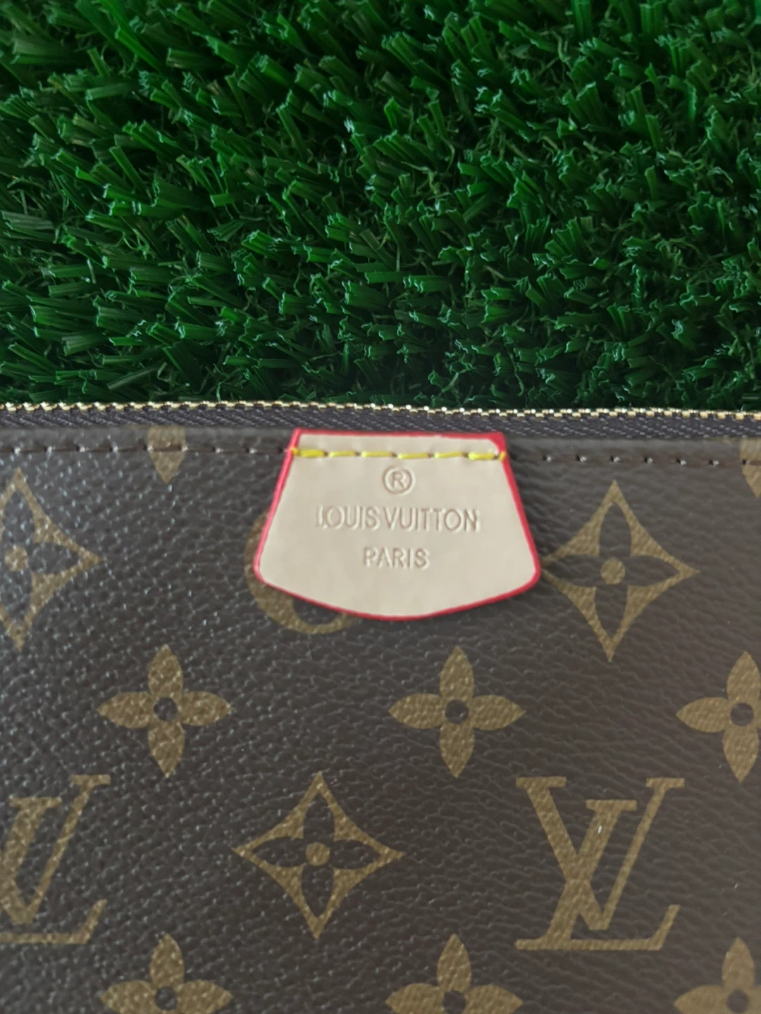 Louis Vuitton Multi Pochette Accessoires - photo 2