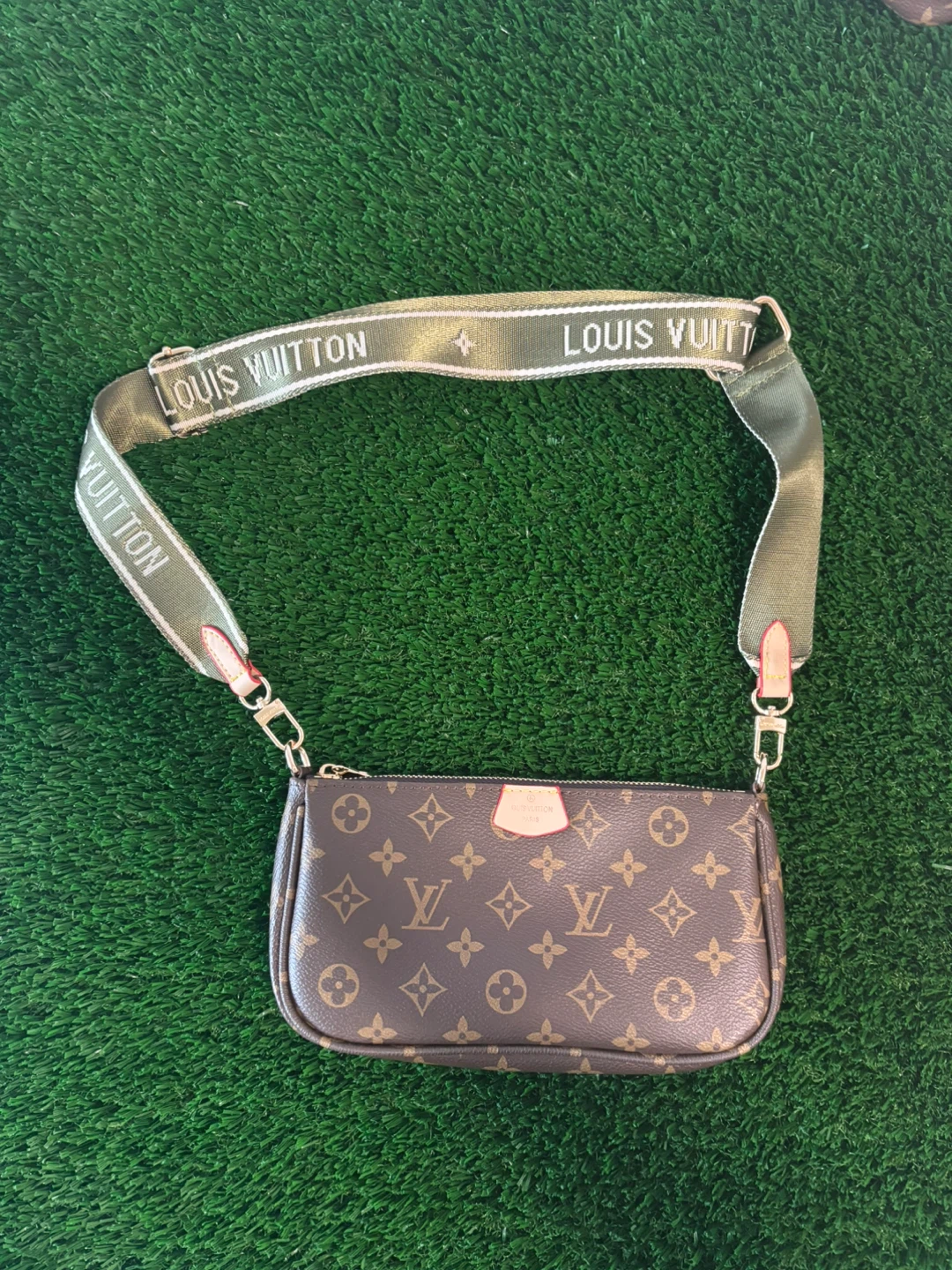 Louis Vuitton Multi Pochette Accessoires - photo 4
