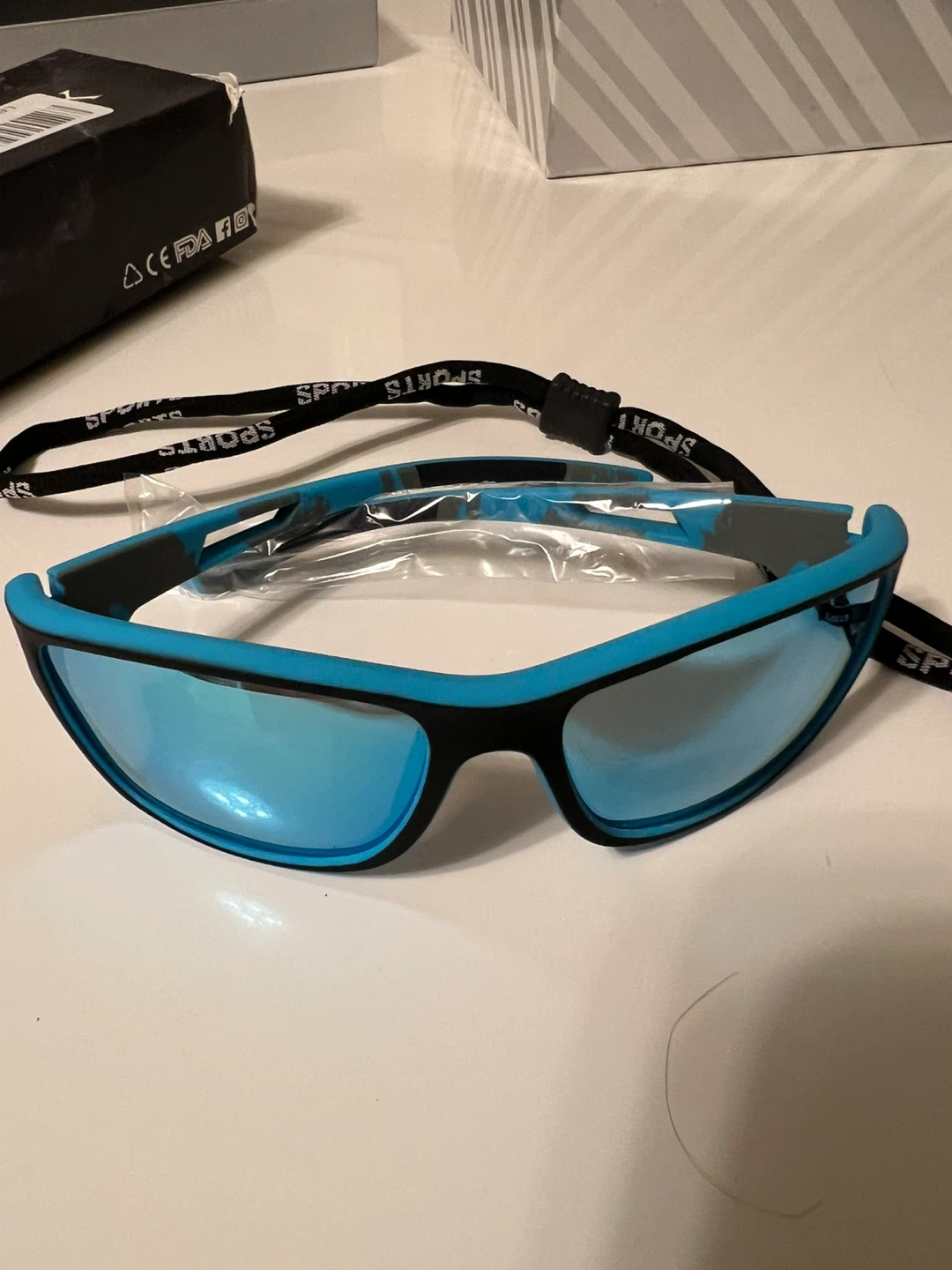 ⚽ Blue Sports Sunglasses with Neck Strap - photo 2