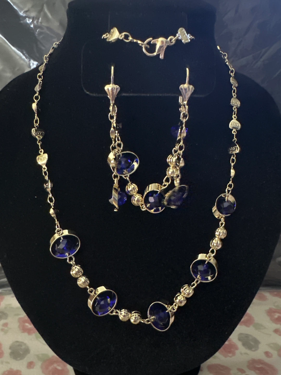 CM JEWELRY Gold-tone Necklace with Blue Gems