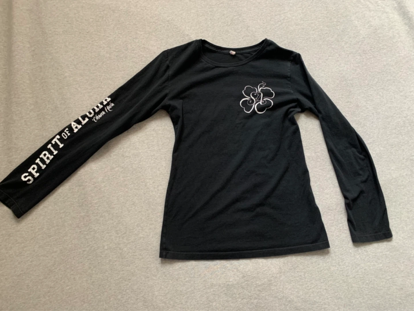 Spirit of Aloha Ladies Sm or Med - SOME CRACKS ON GRAPHIC ⚽️ - photo 2