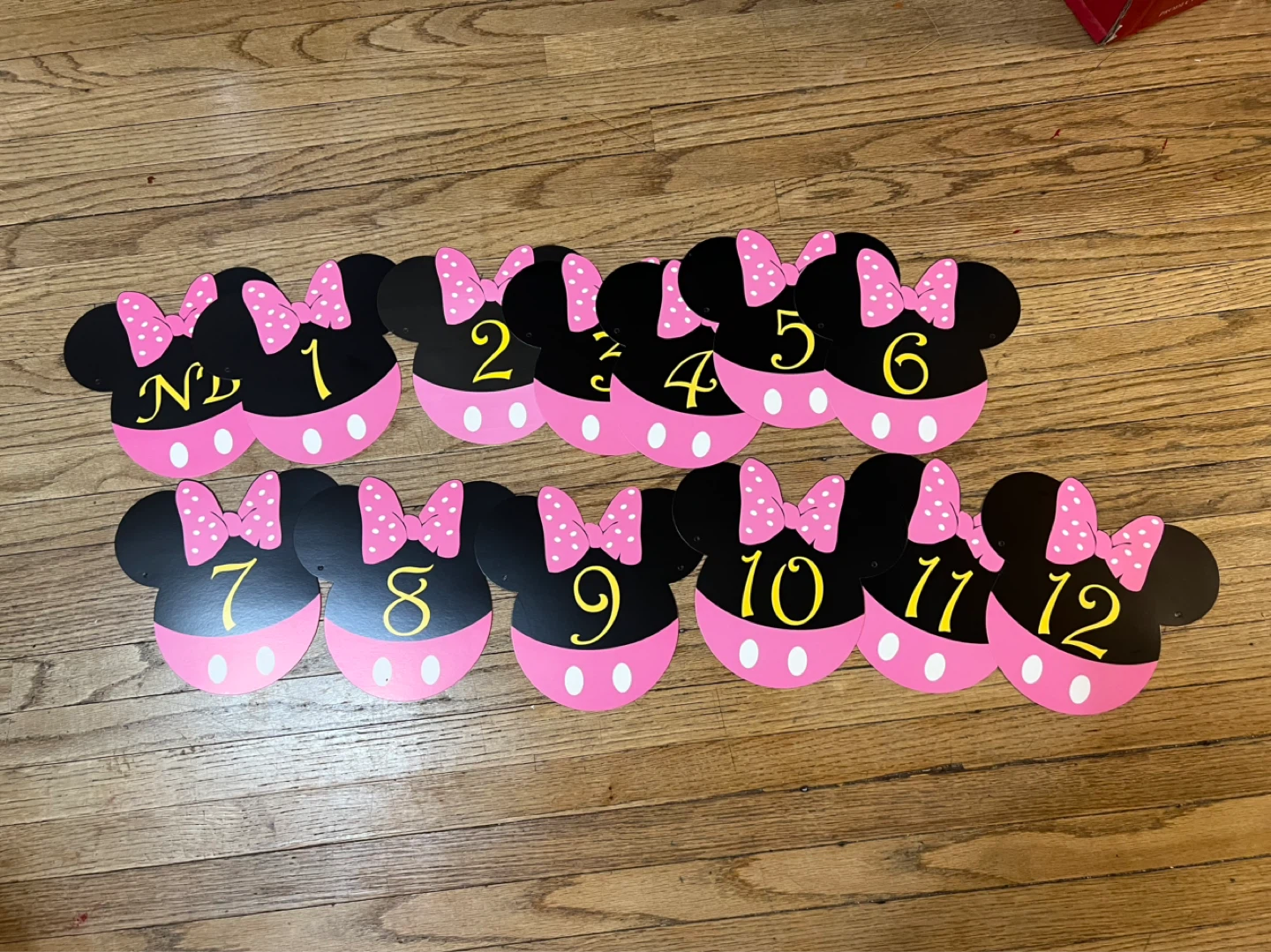 ⚽ Minnie Mouse 12-Month Birthday Banner Set - photo 2