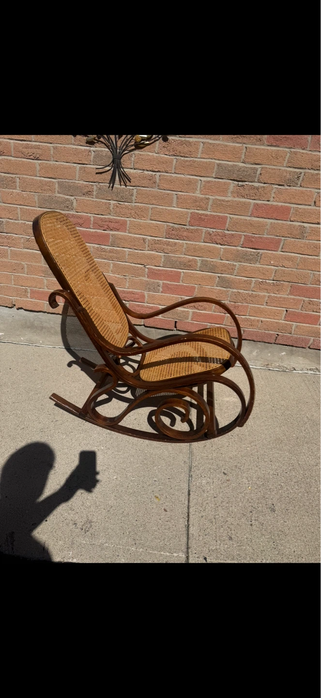 Comfortable Rocking Chair - photo 5